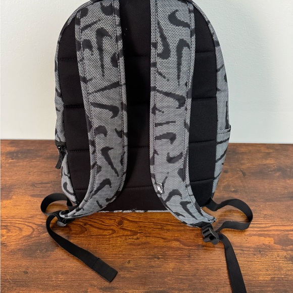 Nike Gray Backpack - Picture 5 of 5